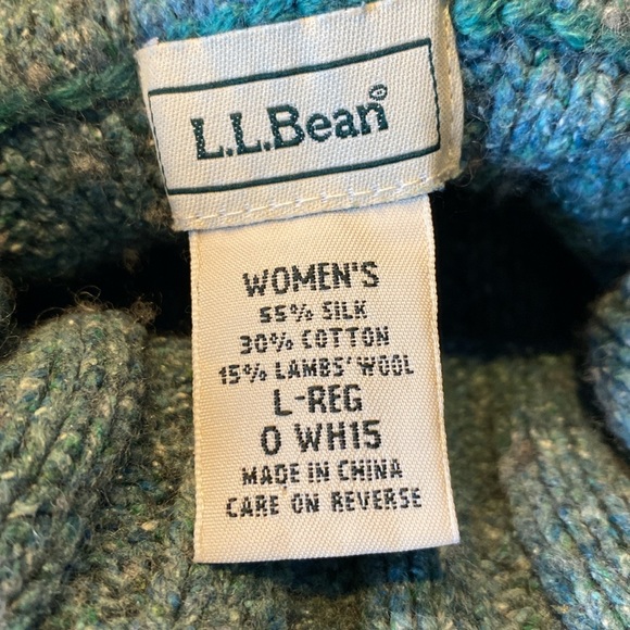 Green Turtle neck sweater gently warn. - Picture 2 of 3